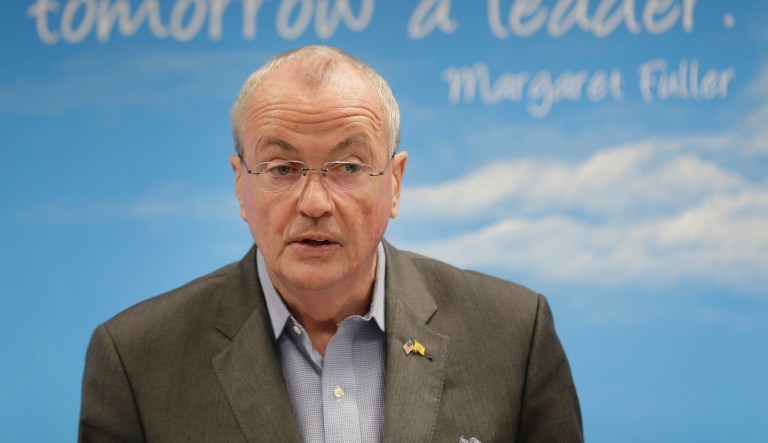 New Jersey governor signs bill to grant driver’s licenses to illegal immigrants, following New York’s lead