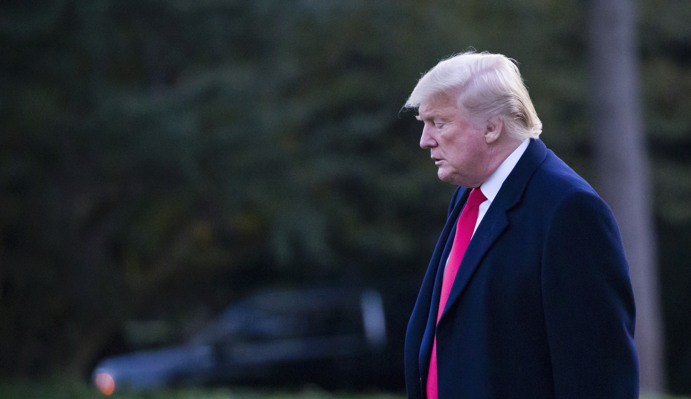 Former White House physician theorizes that Trump has ‘neurological issues’