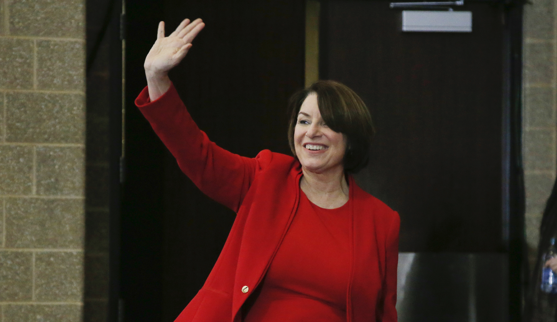 Klobuchar gaining foothold in New Hampshire with newspaper endorsement and stronger polls