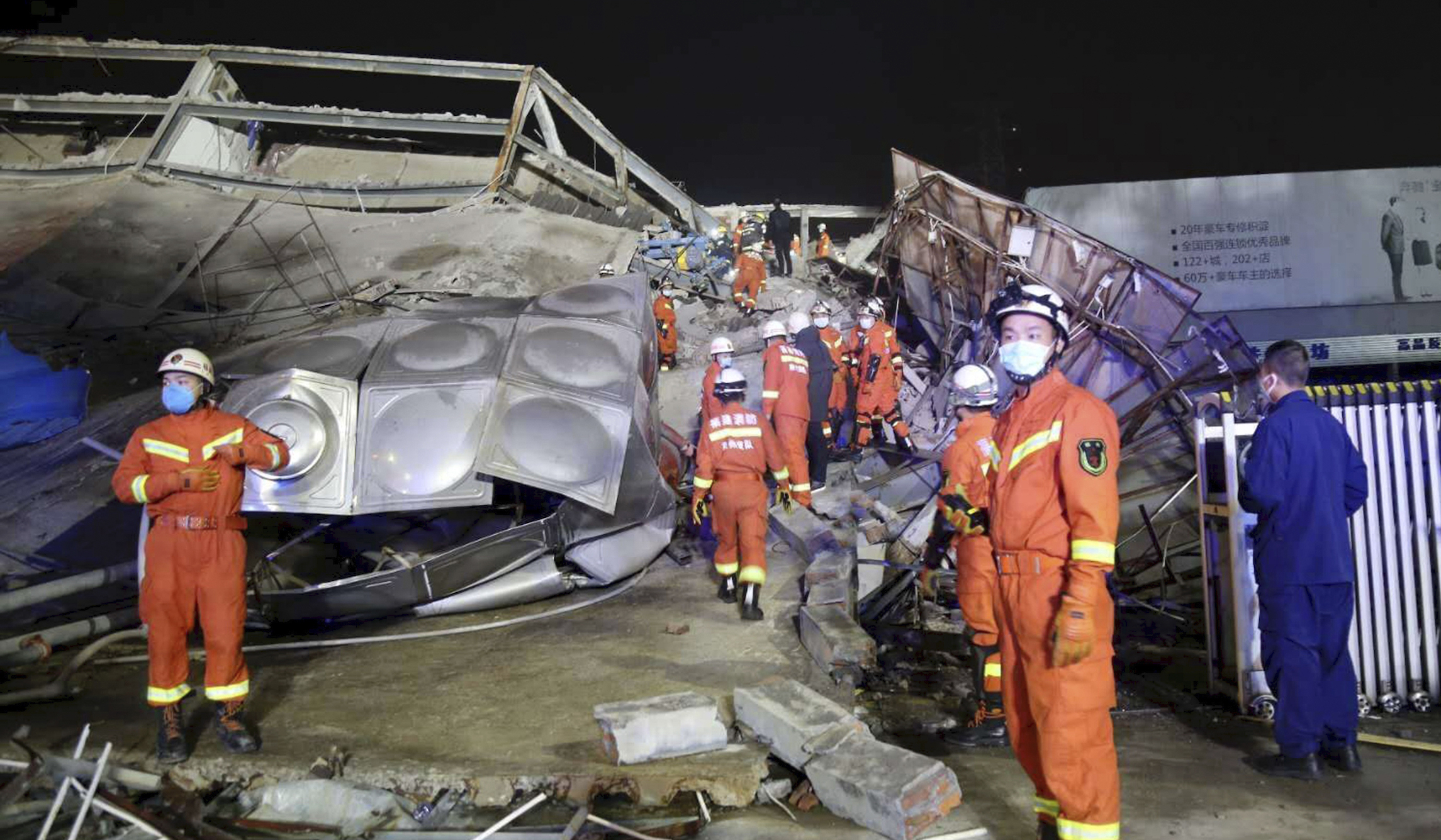 Chinese coronavirus quarantine hotel collapses