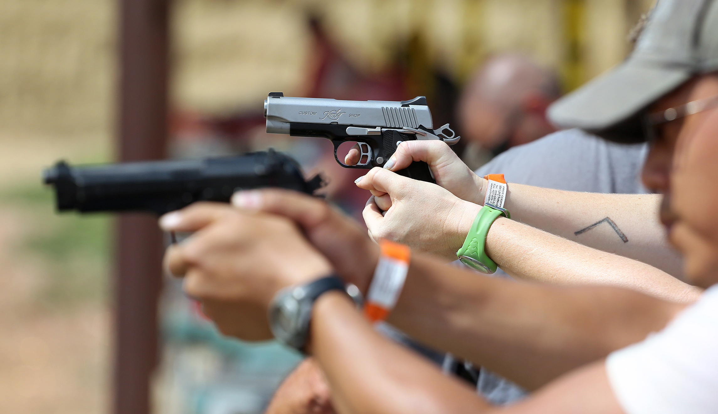 Washington man kills armed robber in shootout