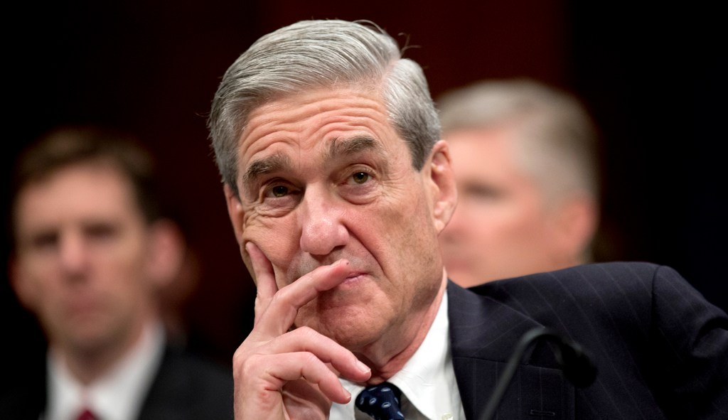 Robert Mueller pushing Paul Manafort for information on Roger Stone