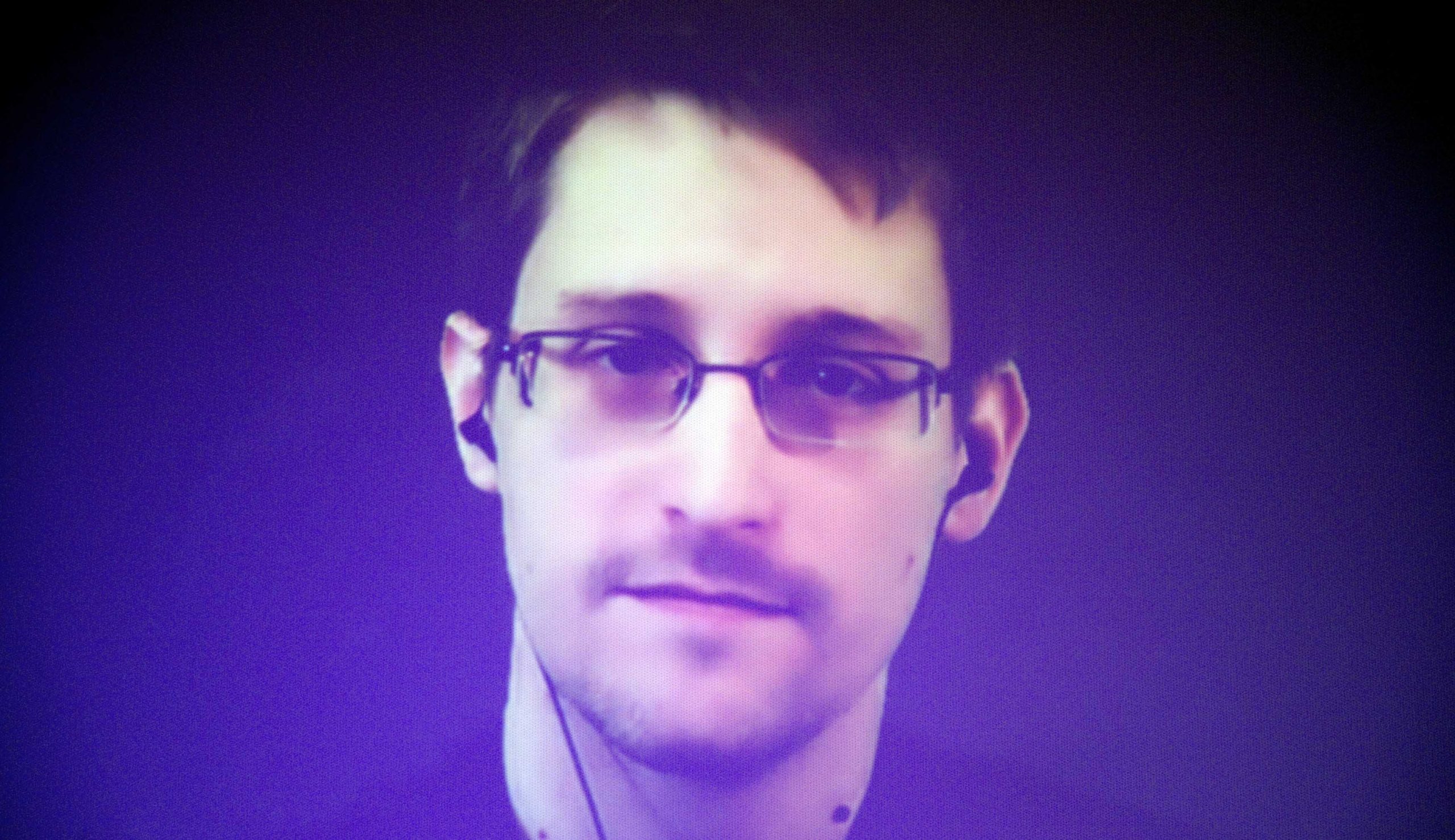 Edward Snowden rips light Manafort sentence: ‘Your sentence derives from your proximity to power’