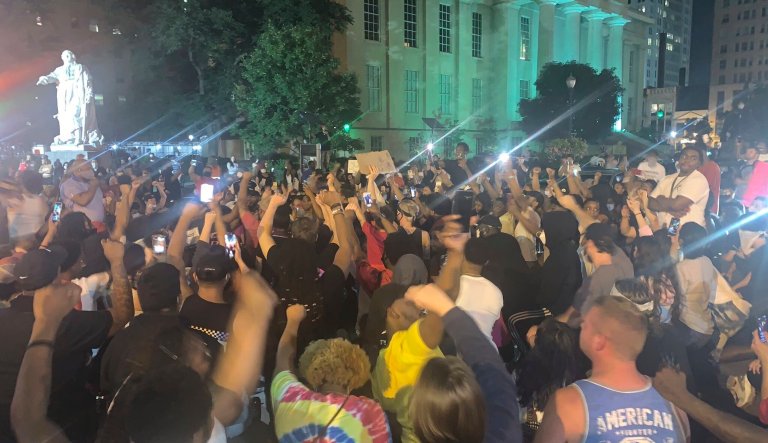 Seven people shot at protest in Louisville