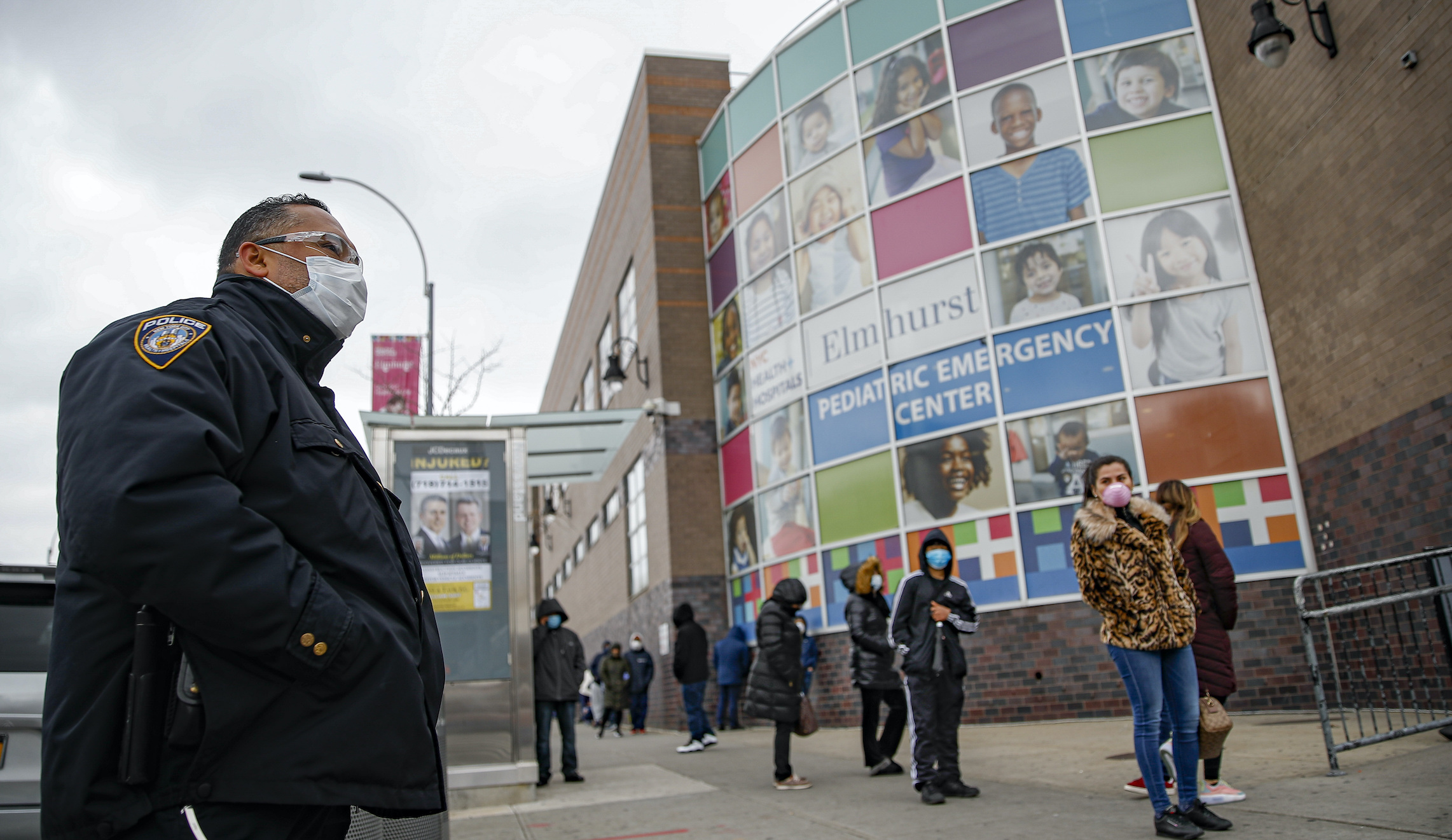 Global coronavirus deaths reach 1M