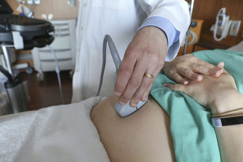 Major OB-GYN groups endorse abortion ‘without limits’