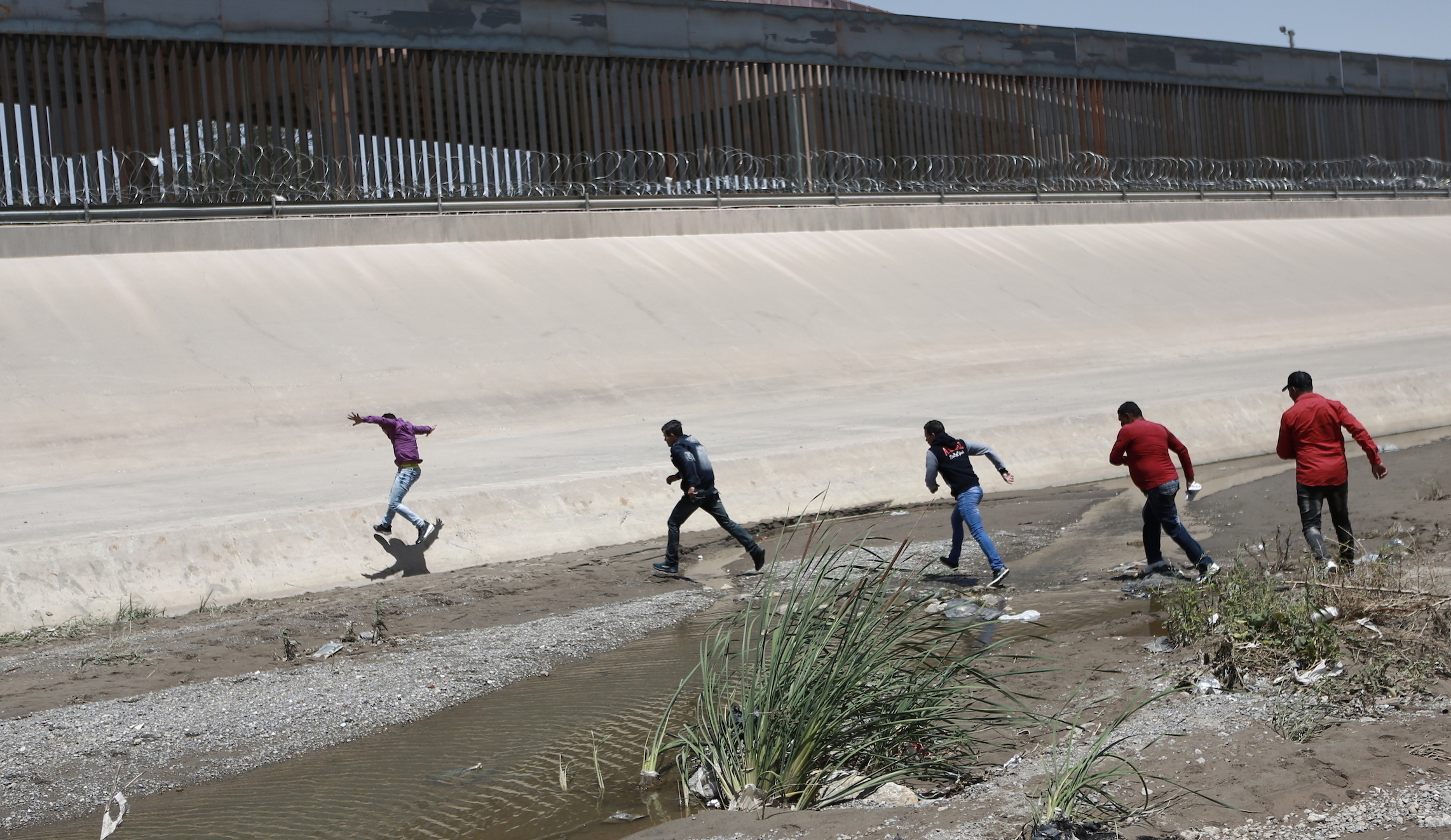 Arrests of illegal border crossers have spiked 237% despite Trump effort to deter migrants