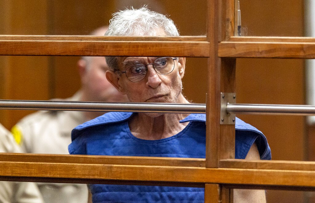 Democratic donor Ed Buck injected drugs into passed out sex partners, prosecutors say
