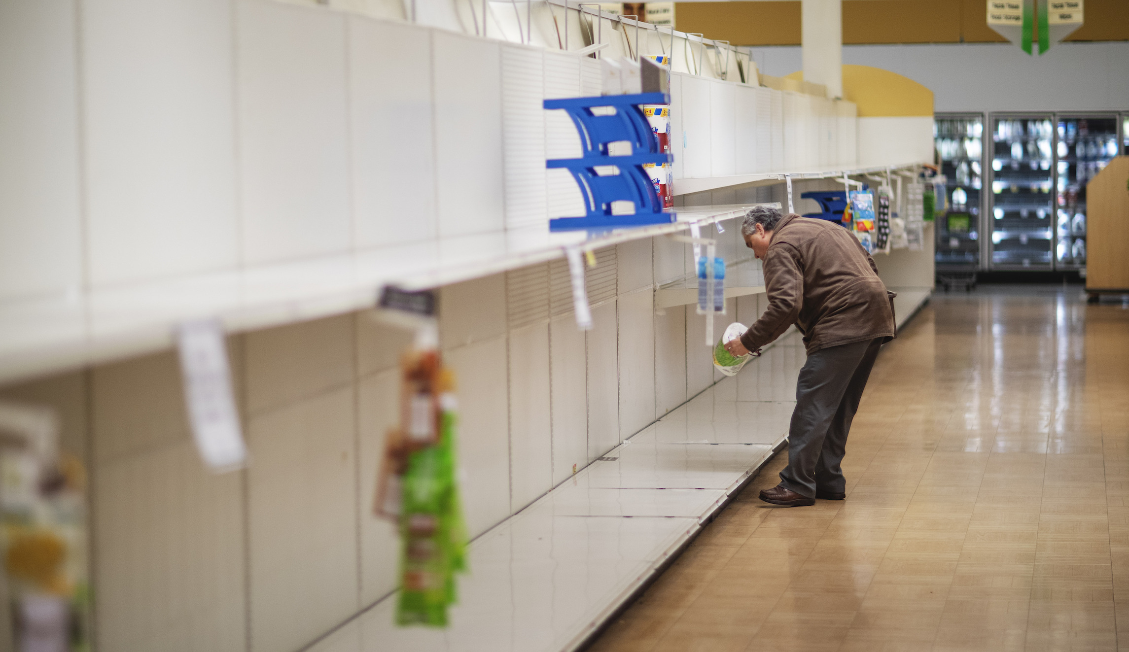 Minnesota and Vermont governors classify grocery store employees as emergency personnel