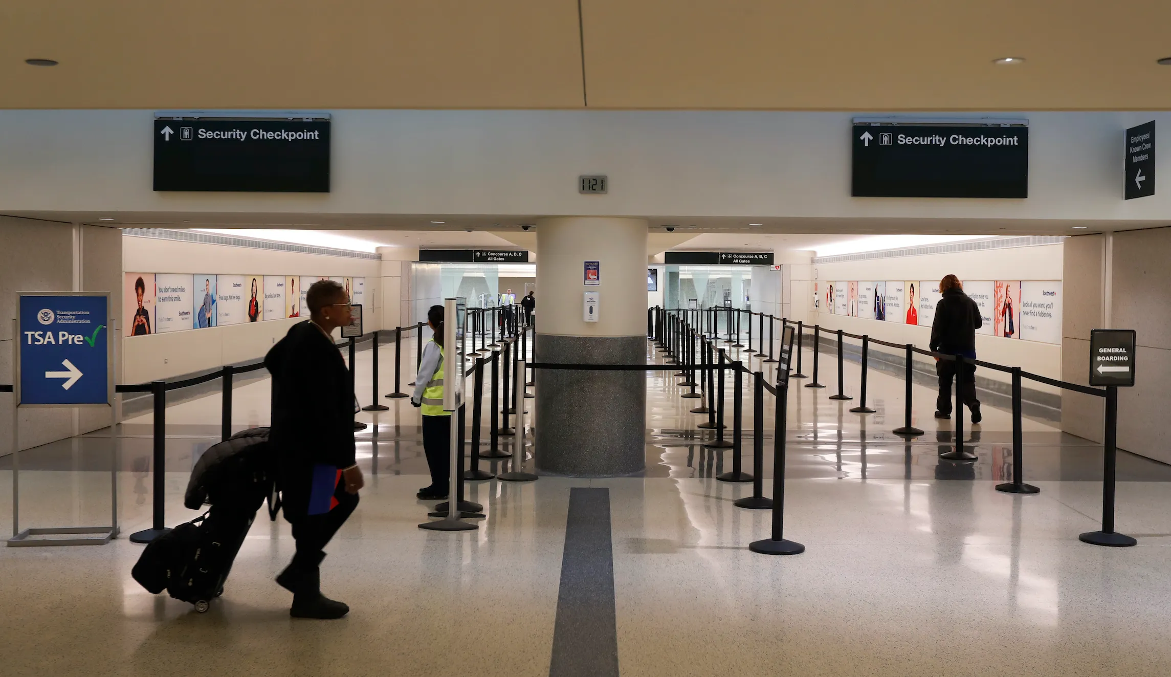 500M fewer people flew in 2020, TSA says