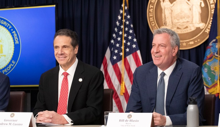 Andrew Cuomo and Bill de Blasio continue New York City indoor dining ban as restaurants struggle