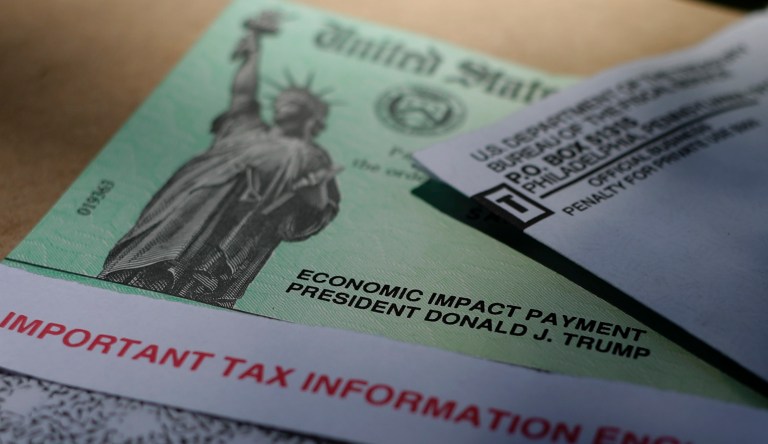 Bipartisan group of lawmakers seeks IRS extension for families to get coronavirus aid for dependents