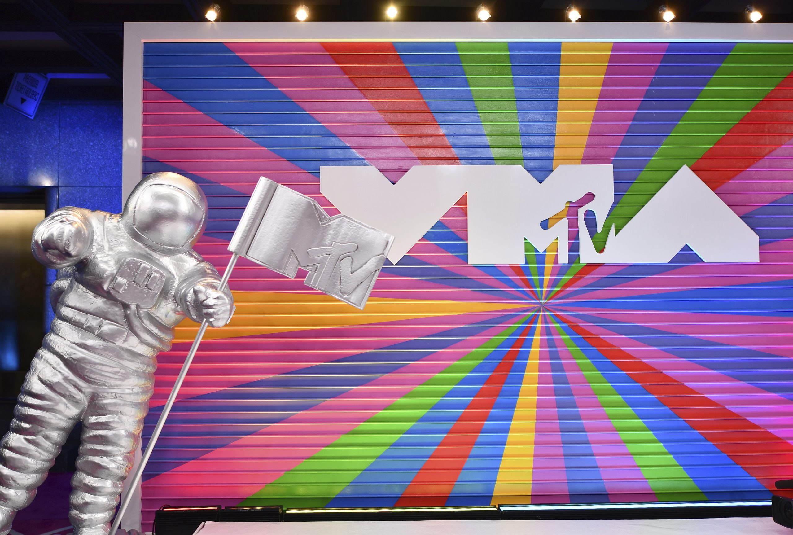 Music stars can reportedly bypass New York City’s quarantine rules for VMAs