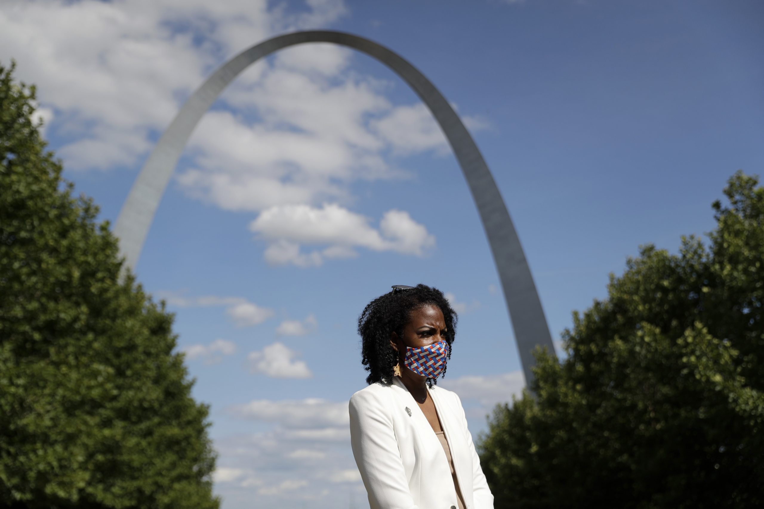 St. Louis officials can’t hide incompetence behind a mask