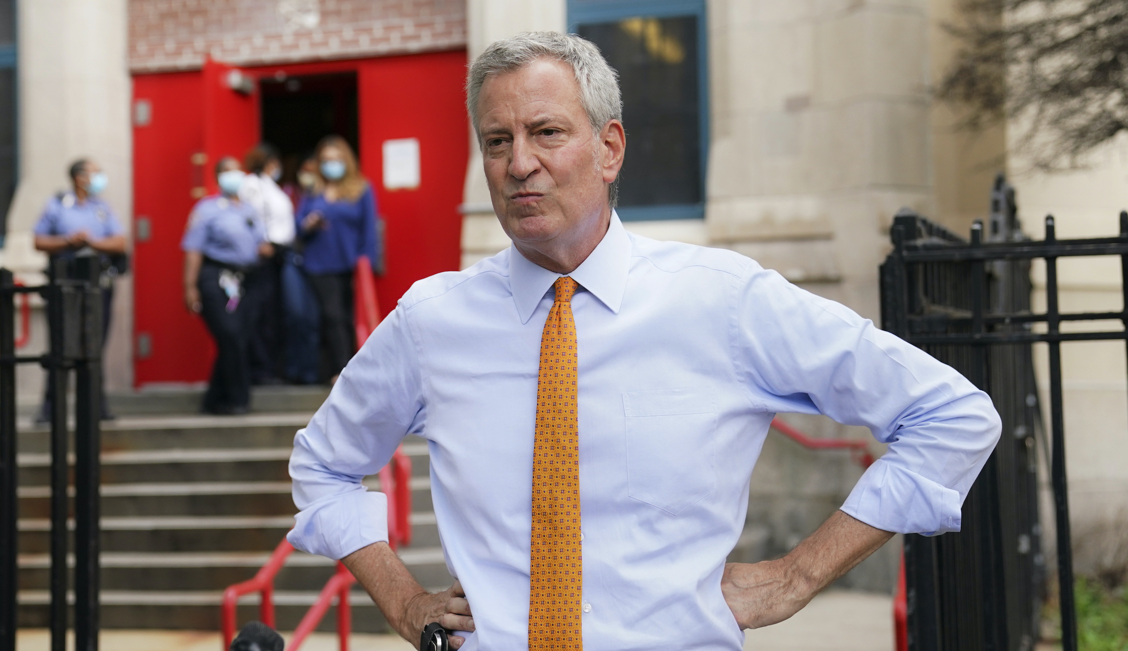 NYC Mayor Bill de Blasio delays start of in-person classes with threat of teachers strike looming