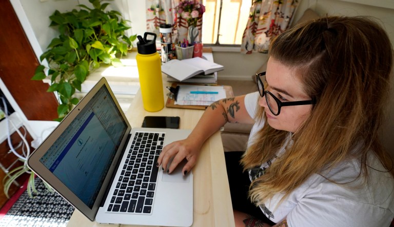 Chicago schools threaten consequences if teachers don’t return to class Monday