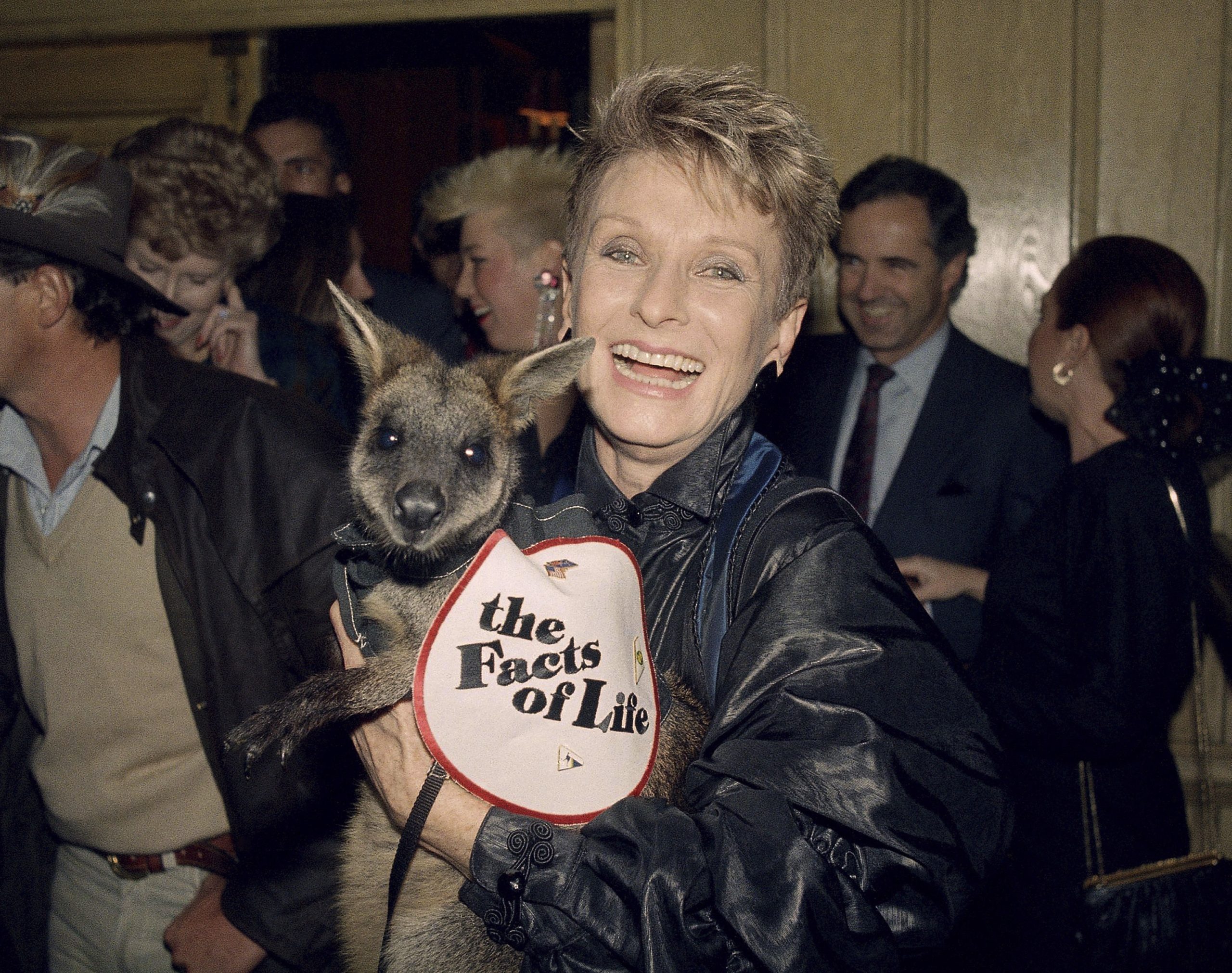 Award-winning actress Cloris Leachman dies at 94
