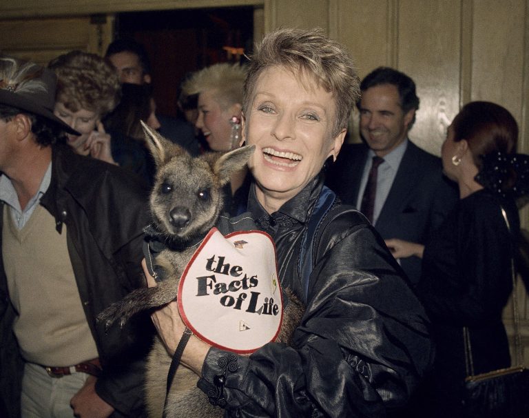 Award-winning actress Cloris Leachman dies at 94