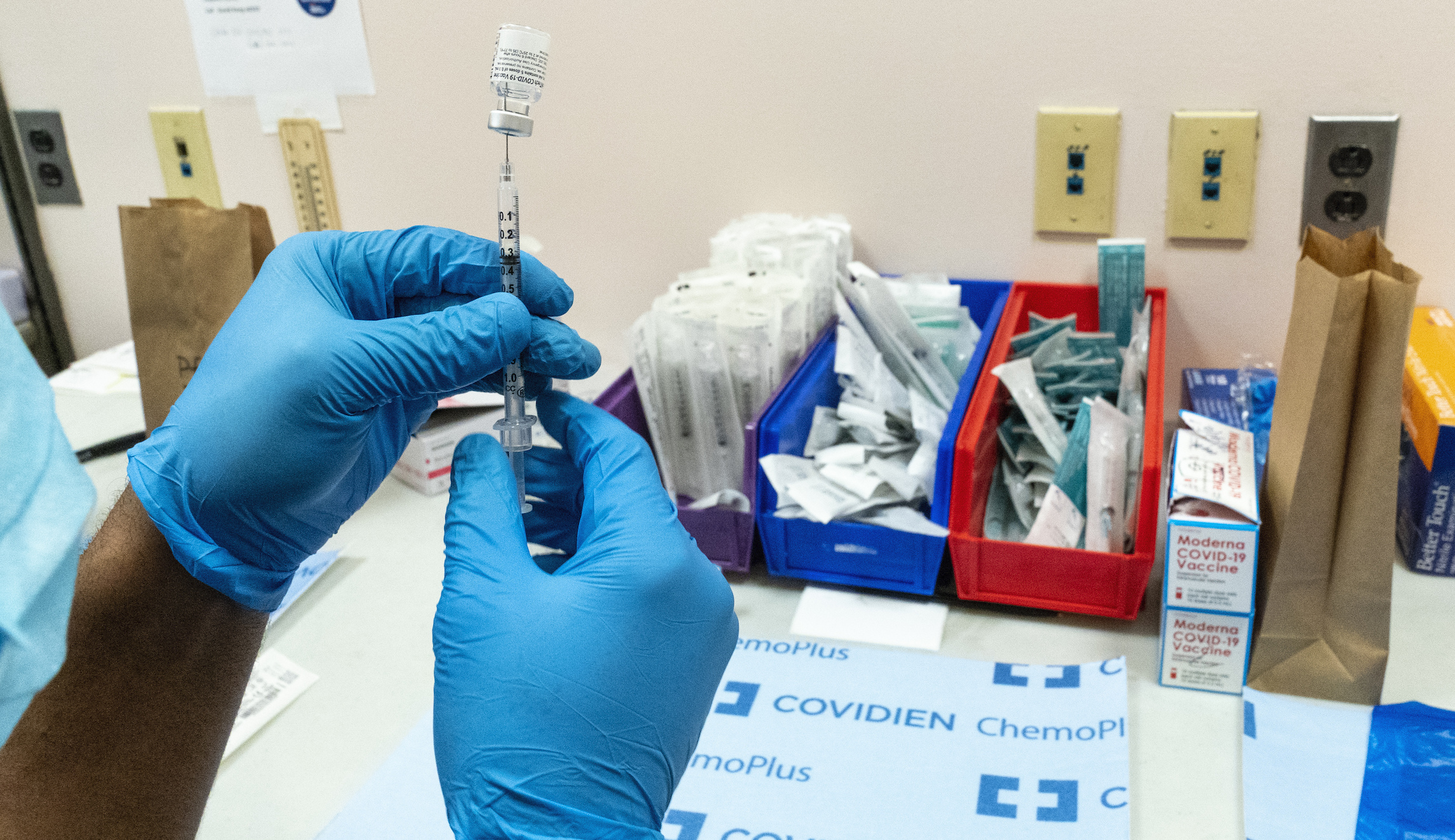 Vaccinated people safe from delta variant and other COVID-19 mutations