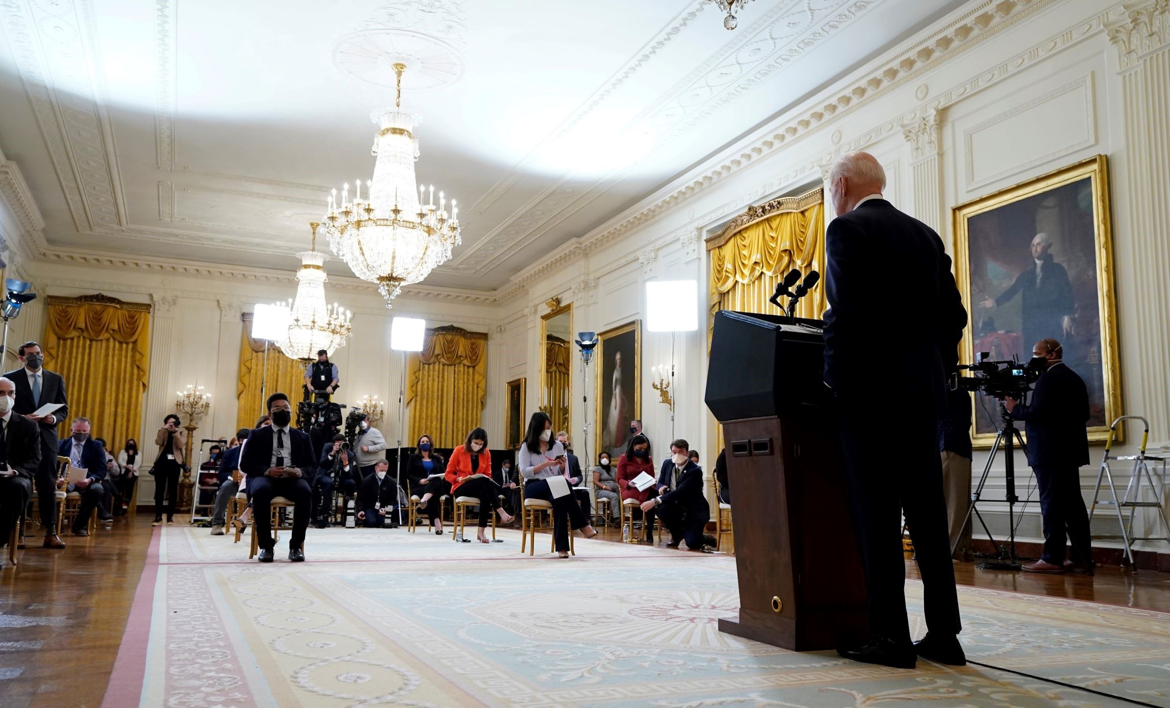 Biden declines to commit to a date for full press access at the border