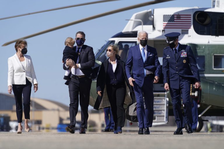 Biden’s Delaware homecoming prompts traffic jam after schedule change