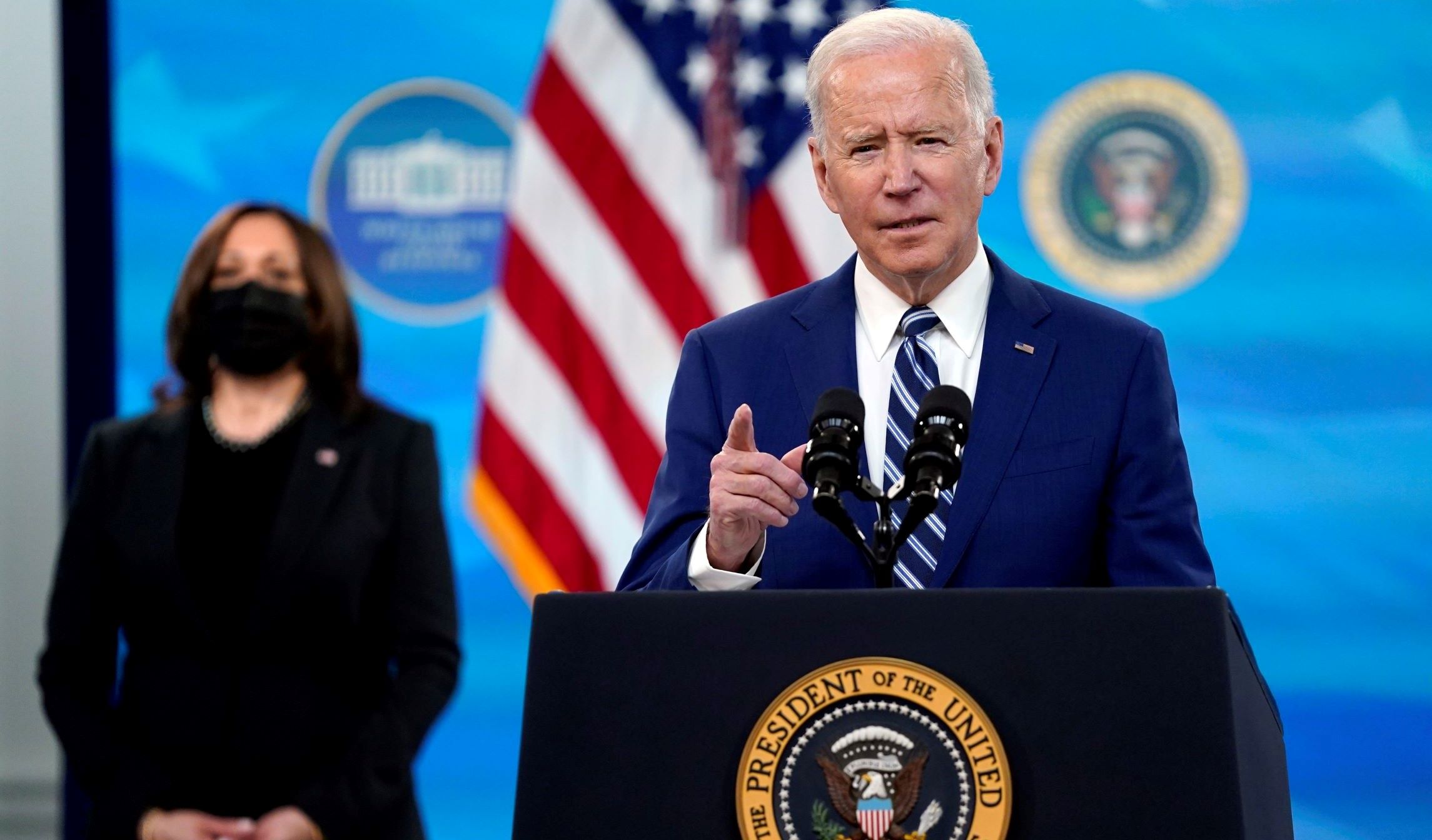 Biden calls on governors to reimpose mask mandates as coronavirus cases rise again