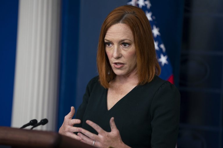 White House pours cold water on bipartisan calls to ban Russian oil imports