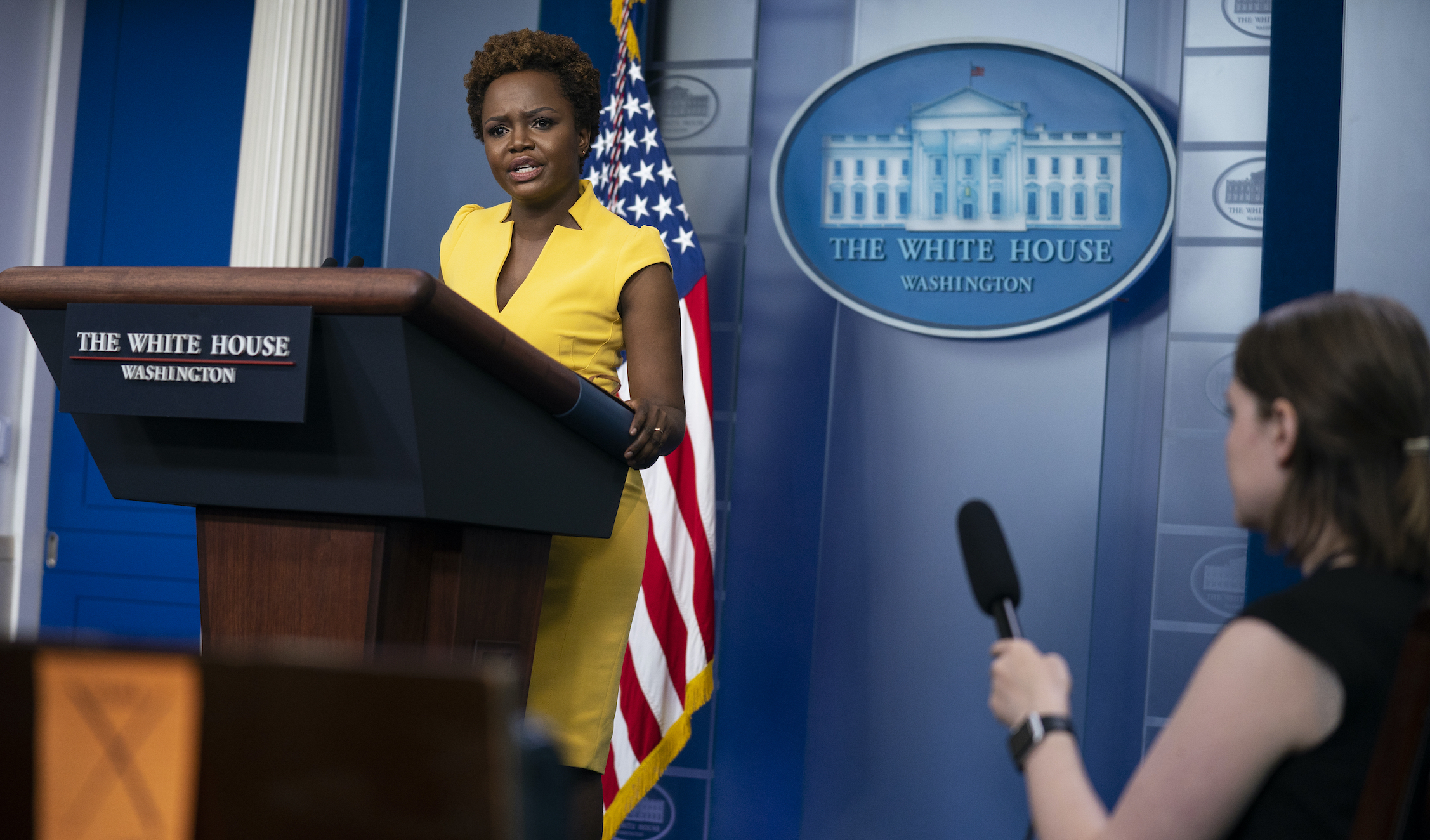White House defends moves to mandate COVID-19 vaccine