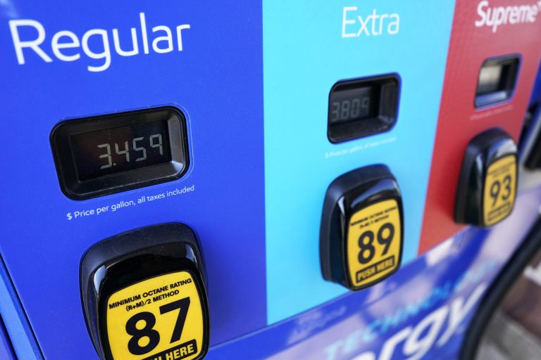 Illinois gas taxes to increase again next week