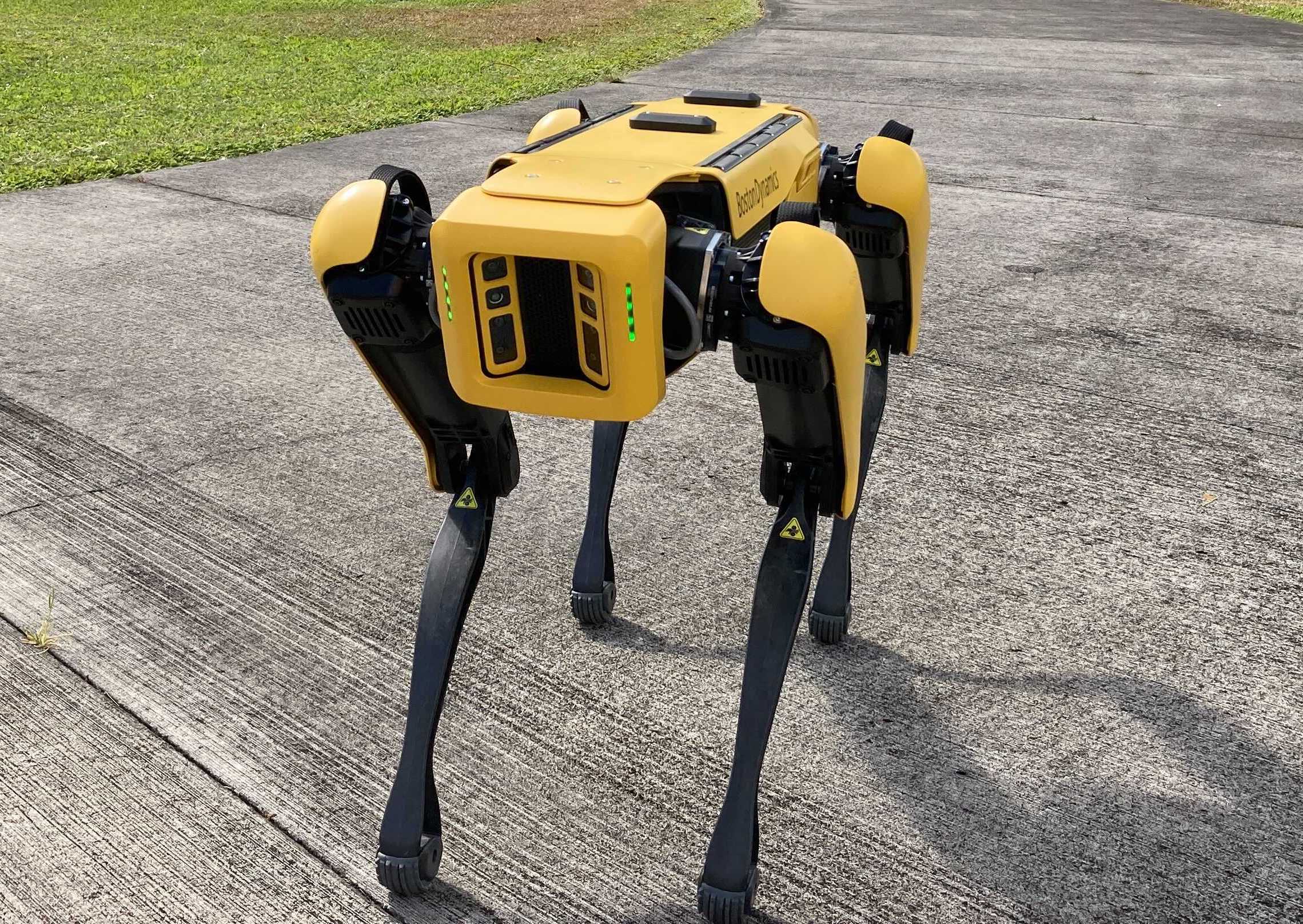 Engineers design robots that can ‘see’ with Wi-Fi