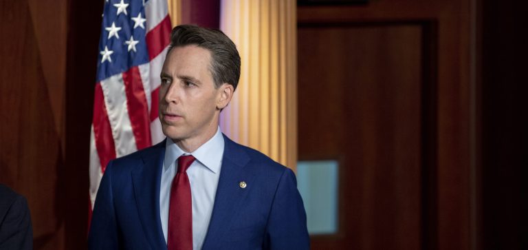 Josh Hawley endorses JD Vance in competitive Ohio Senate primary