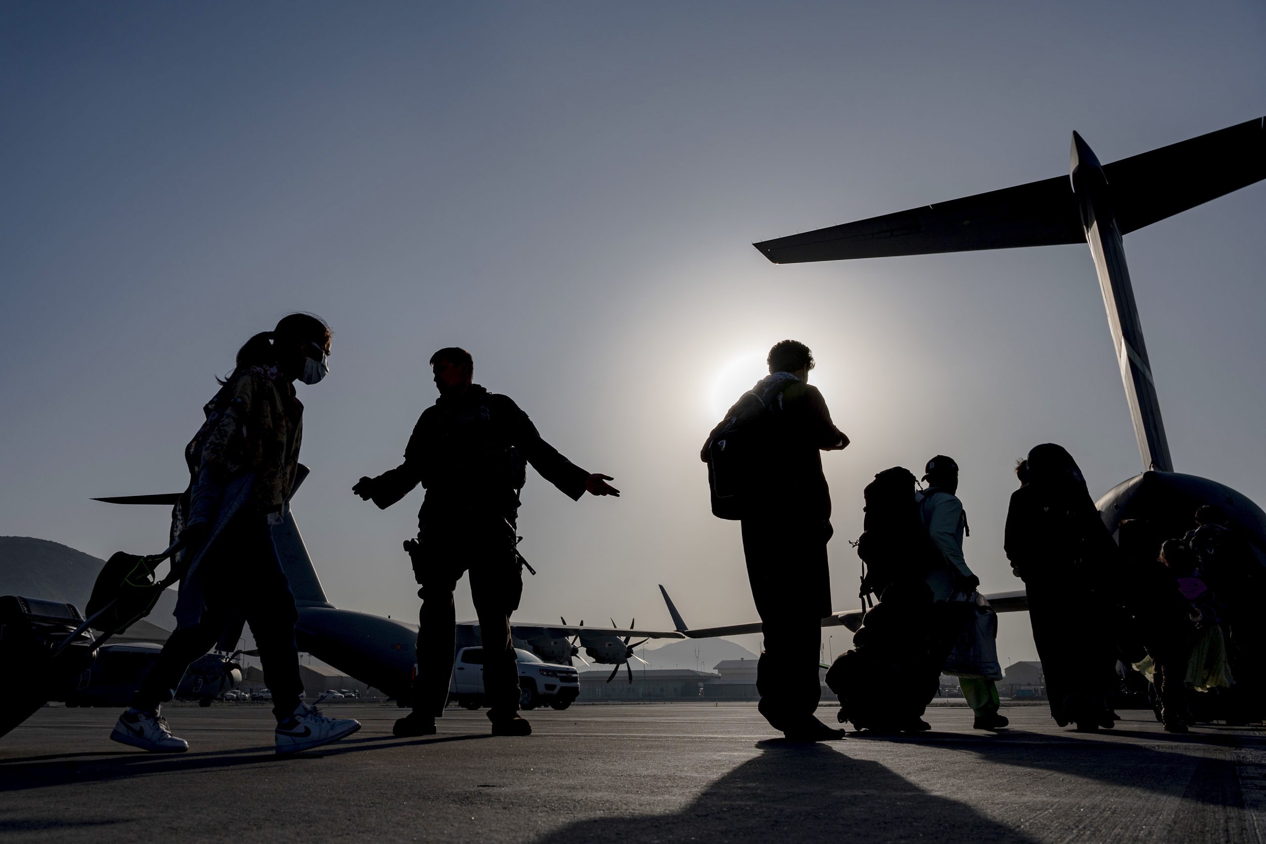 US officials warn of possible second Afghanistan attack amid evacuations