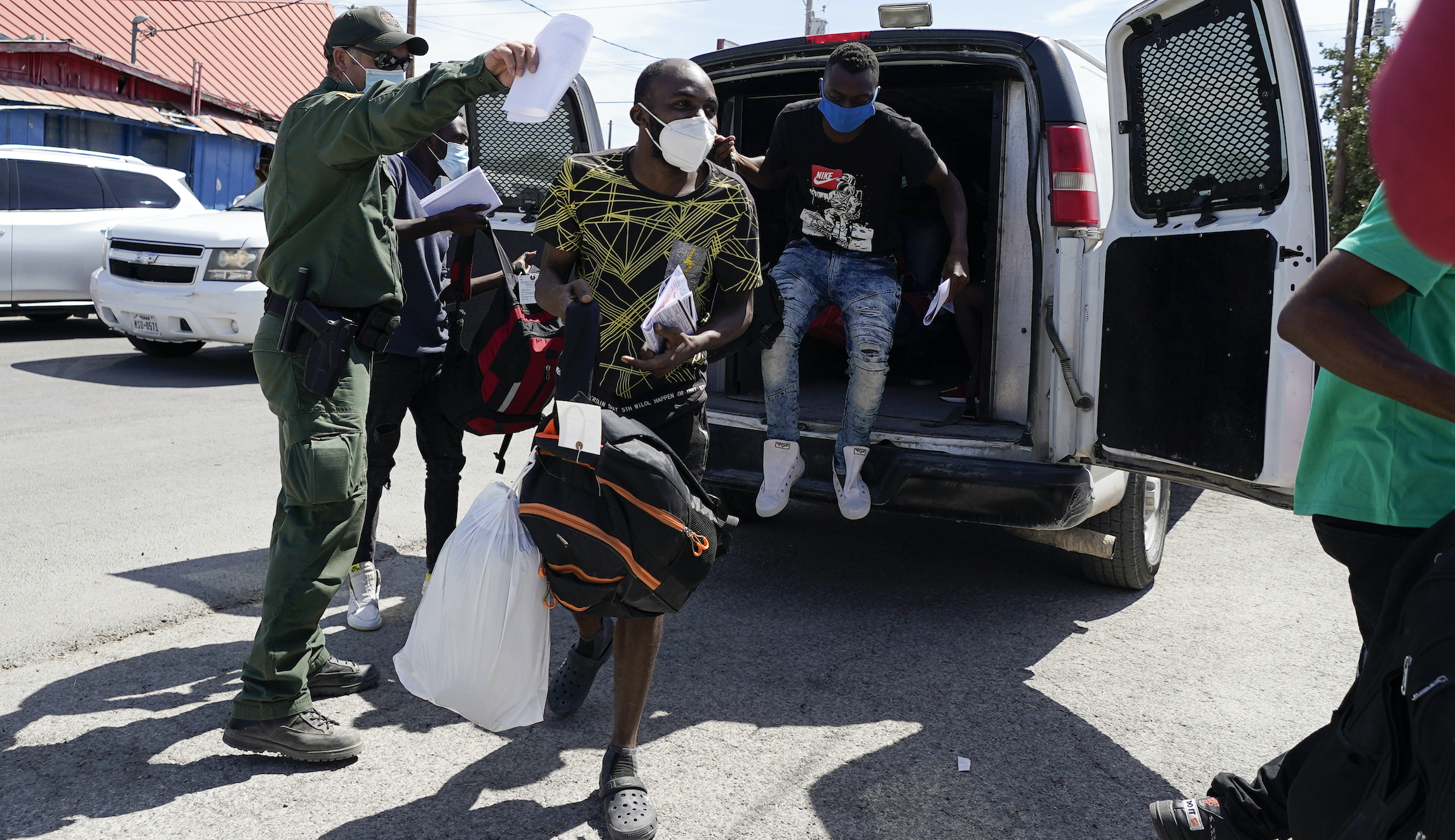 Biden administration forced border officials to release 600,000 illegal immigrants