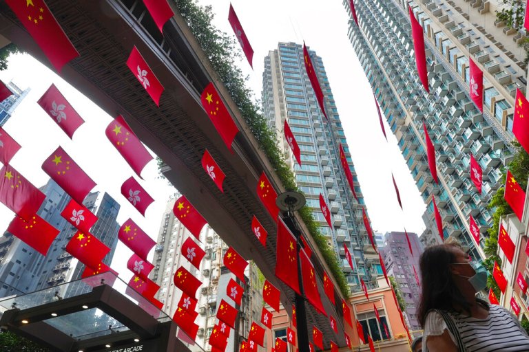 Lawyer deported and heading back to US after serving time in Hong Kong prison