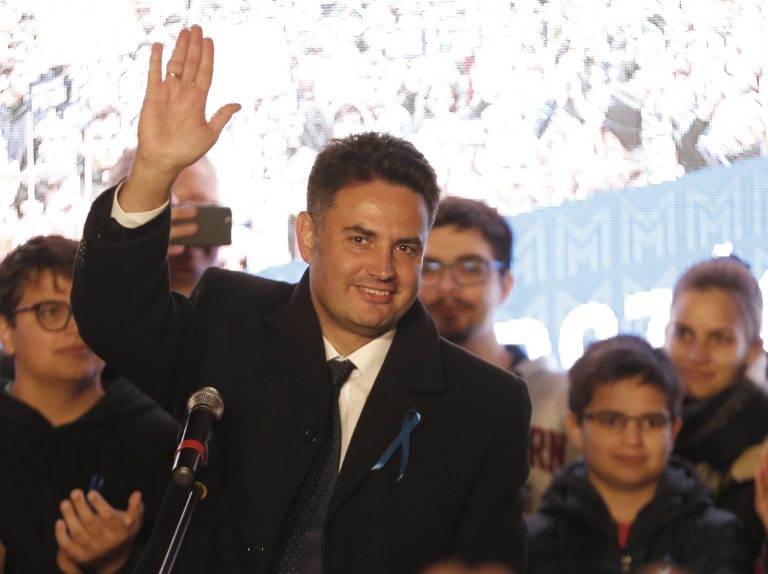 Pro-American leader seeks to unseat Hungary’s Viktor Orban