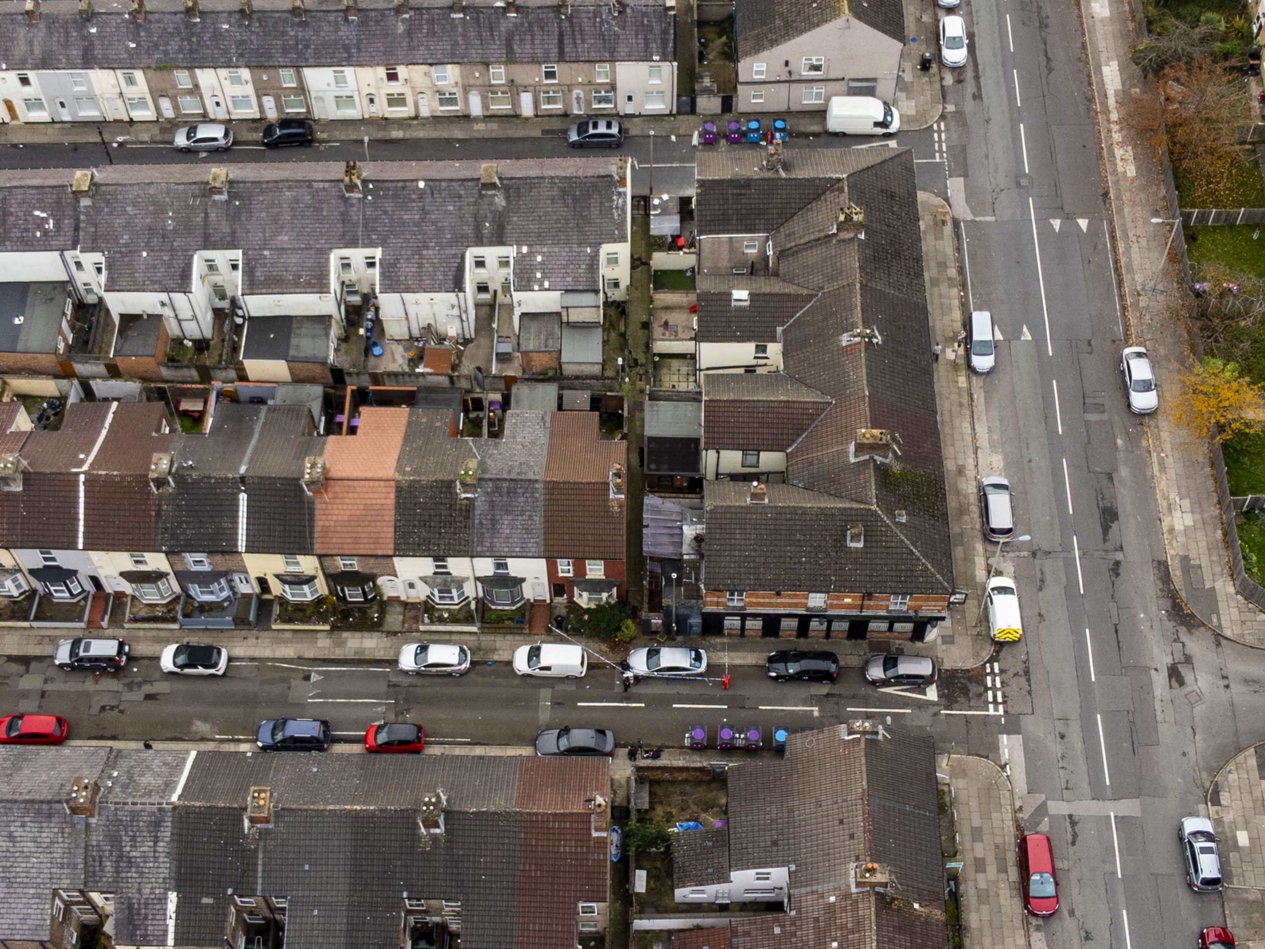 Taxicab driver credited with thwarting terrorist attack in UK