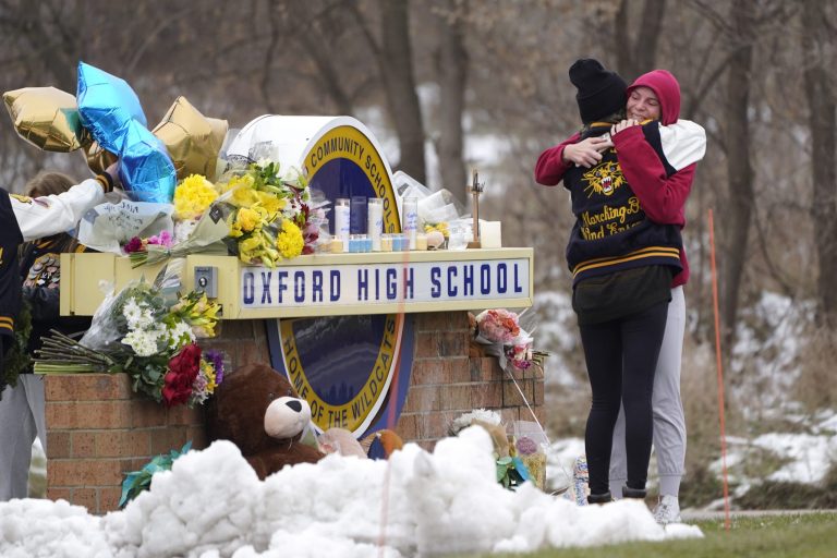 Michigan school district that suffered shooting closes Tuesday due to threat