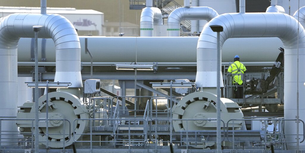 Deprioritizing the battle in Kherson, Putin refocuses on his European gas weapon