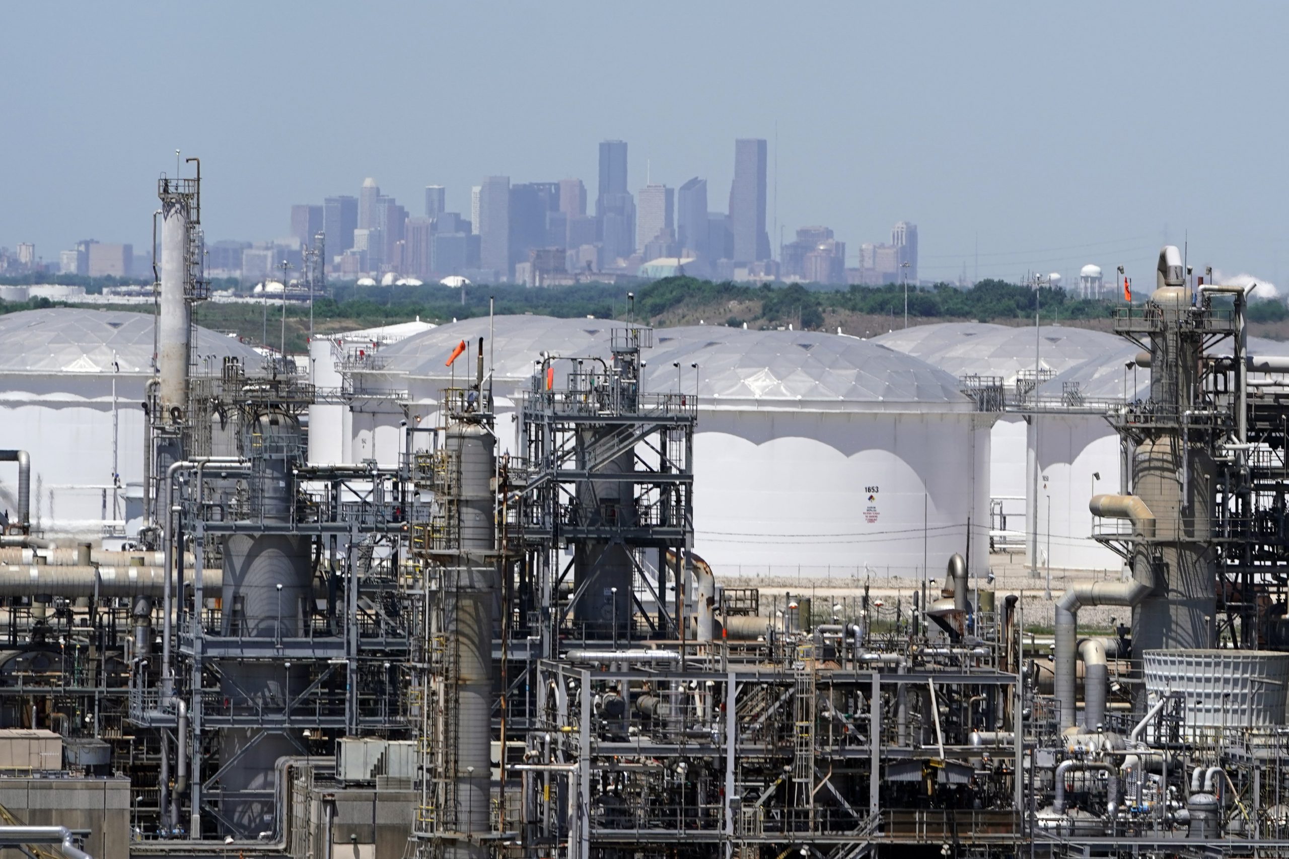 Energy agency: Methane emissions up 70% more than countries claim