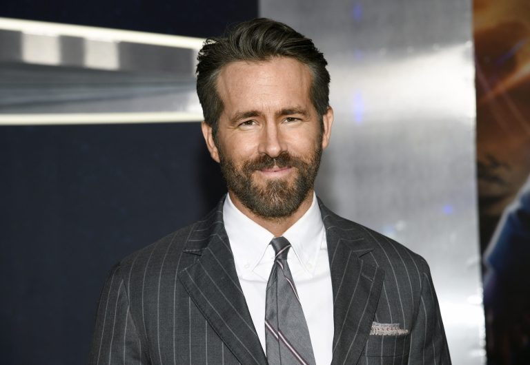 Ryan Reynolds shows interest in buying Ottawa Senators