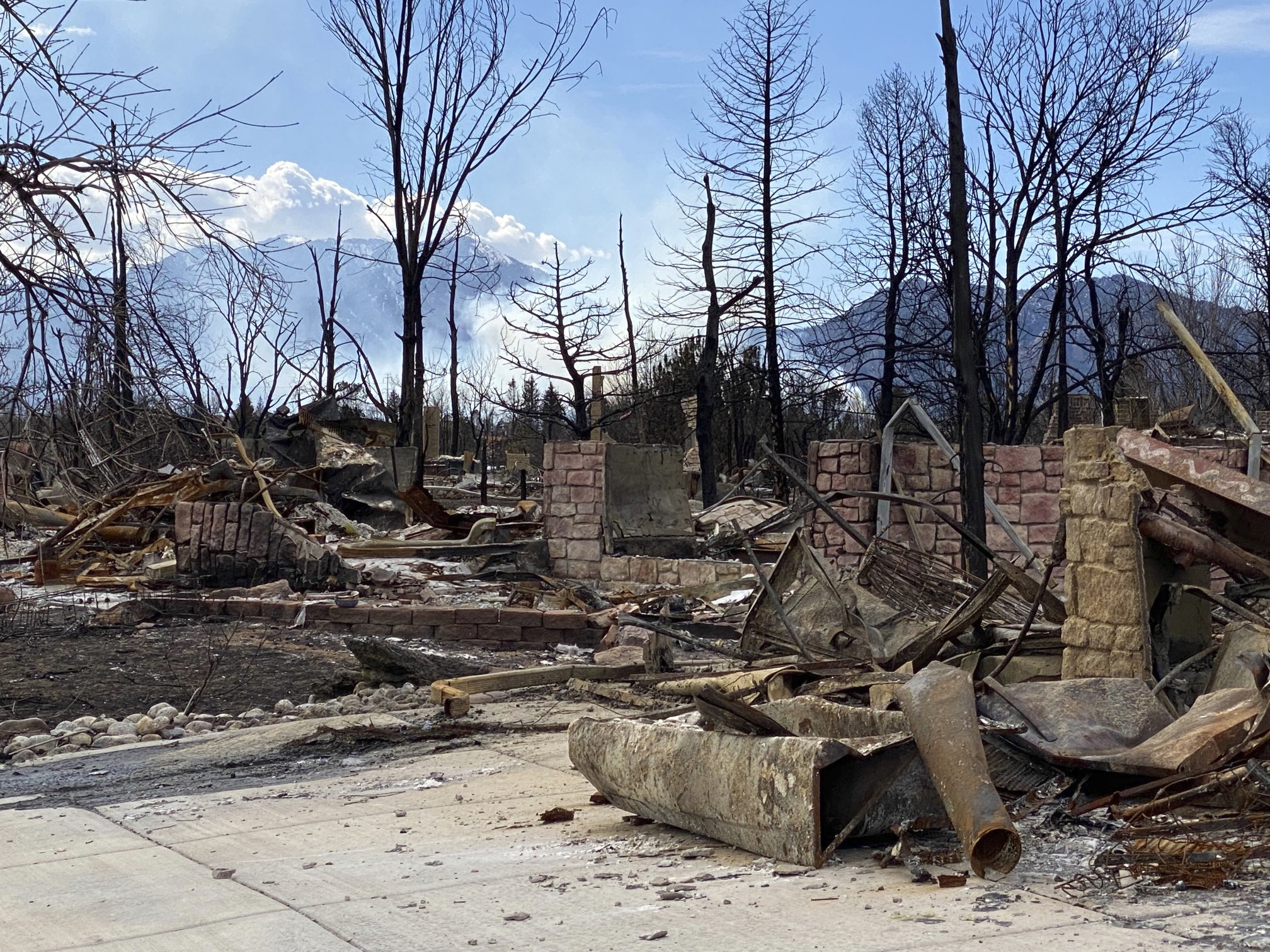 More than 19,000 Colorado residents ordered to evacuate due to wildfire