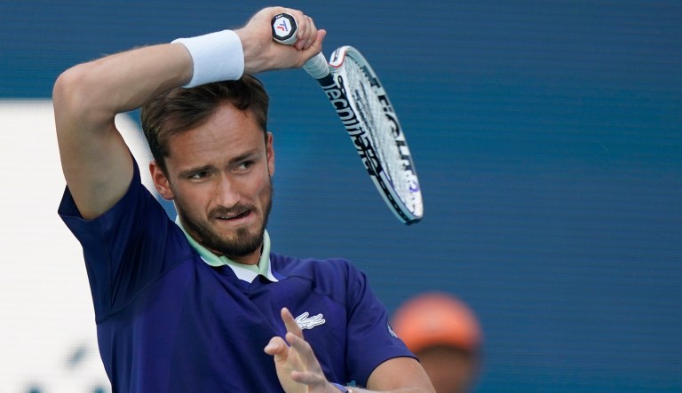 Russia is at fault for the war, but in banning Russians, Wimbledon double-faulted