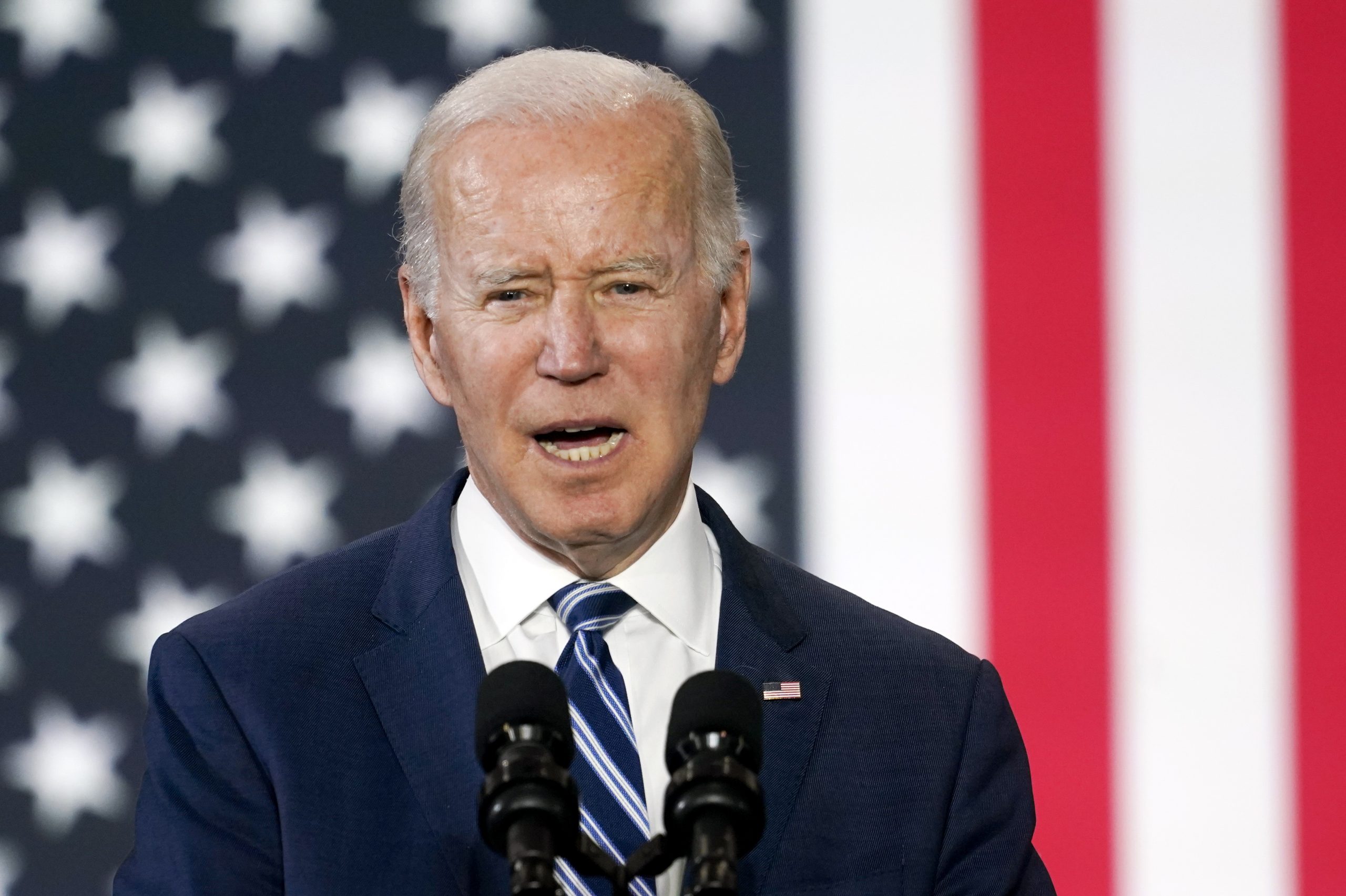 Prices, not Putin: Biden allies frantically sound the alarm ahead of midterm elections