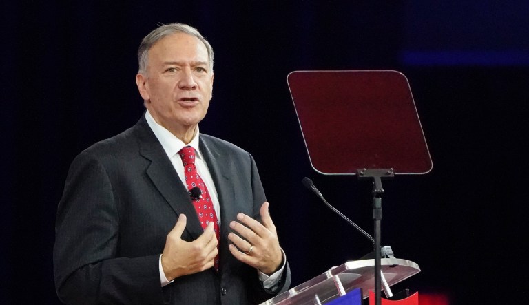 Pompeo, eyeing a 2024 run, takes ‘baby steps’ away from Trump
