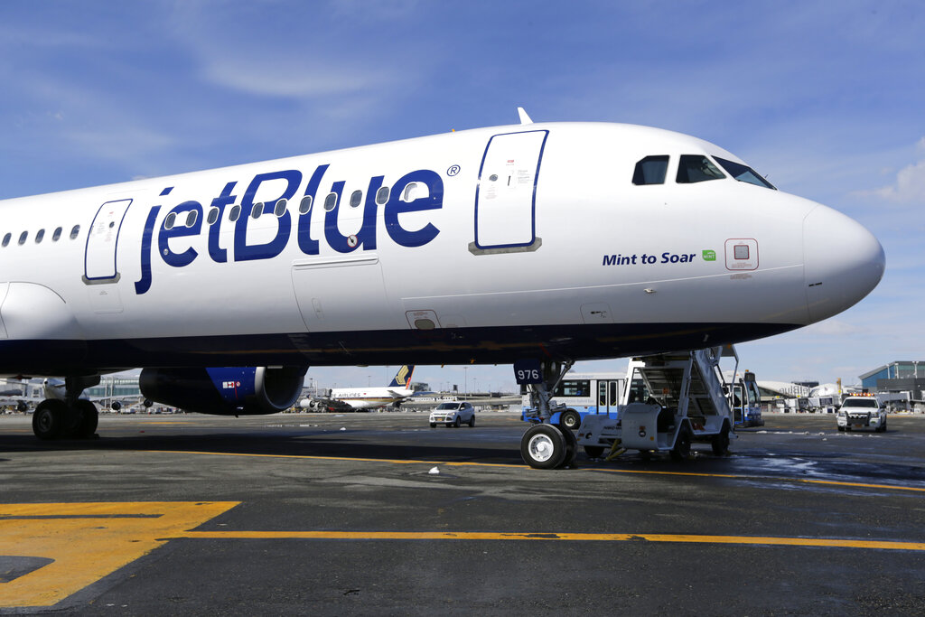 Flying high: JetBlue raises offer for Spirit Airlines amid bidding war