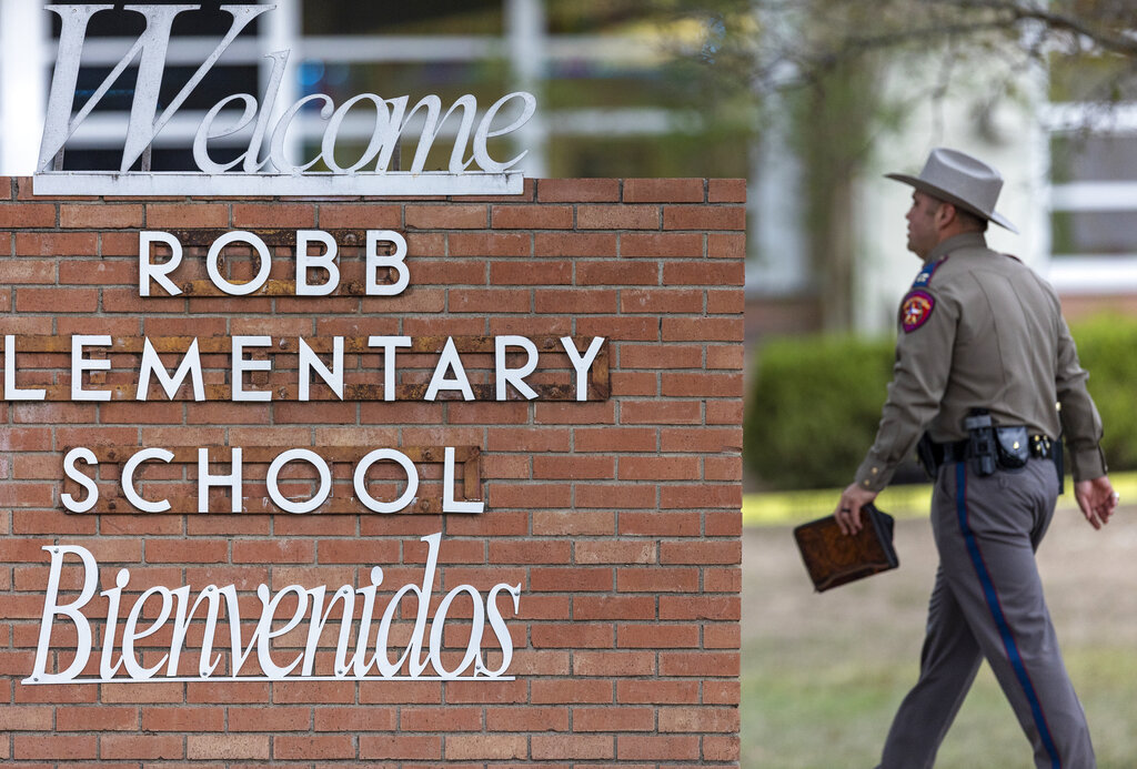 Suspected Uvalde gunman displayed violent tendencies before school massacre: Reports