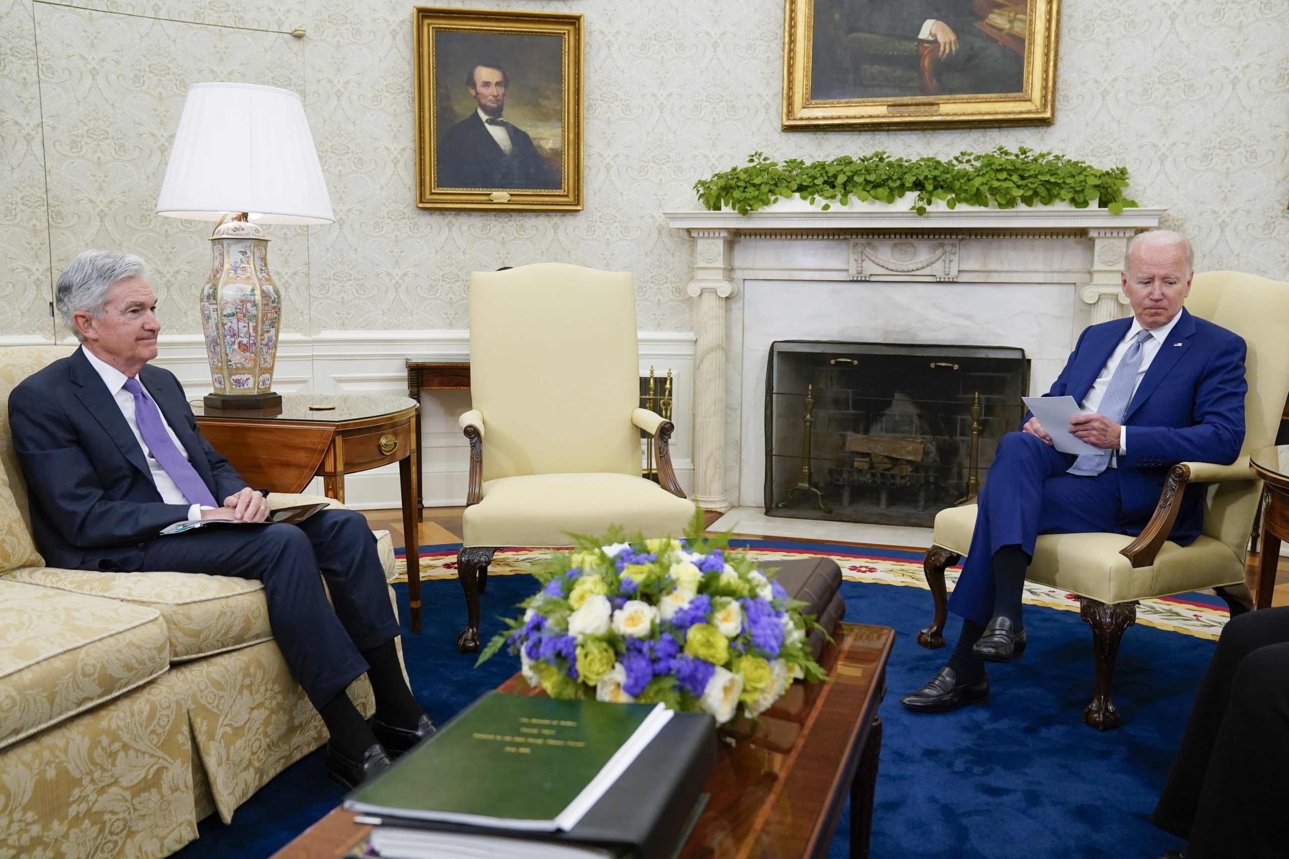 DeSantis team calls for Trump-appointed, Biden ‘recession sidekick’ Powell to ‘take a hike’