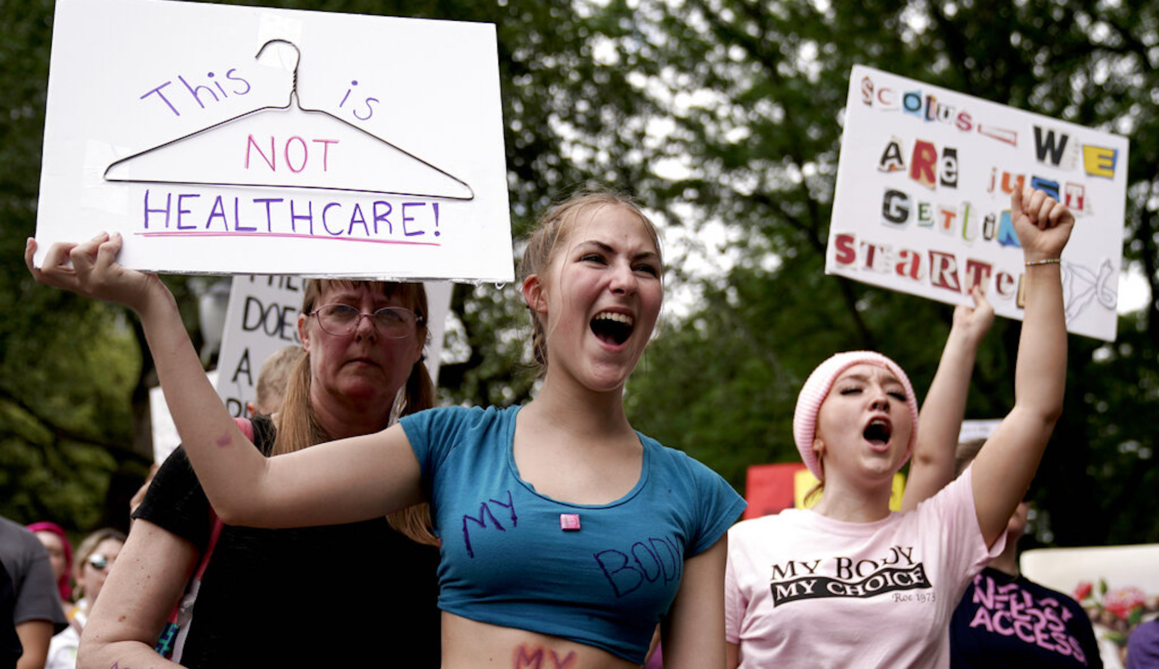 Brooklyn police precinct overrun by protesters