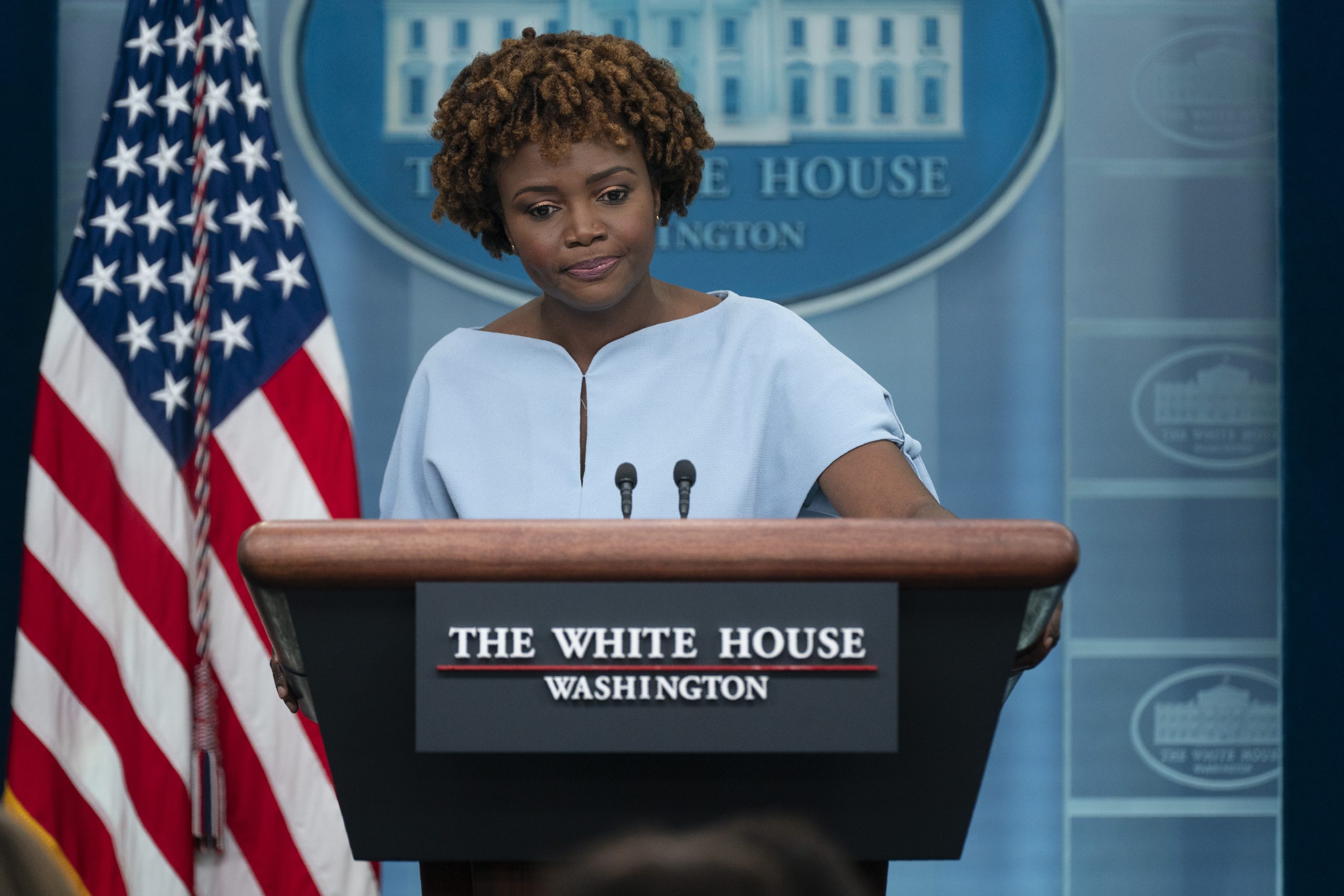 White House defends pressure on gas stations amid Bezos criticism