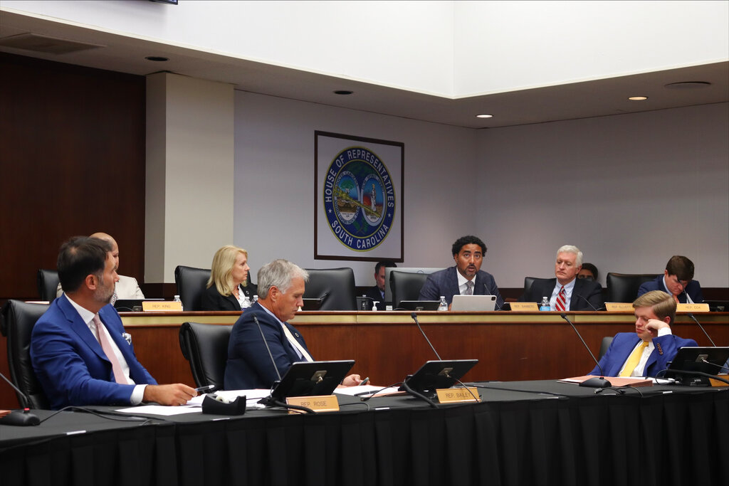 South Carolina House committee advances near-total abortion ban bill